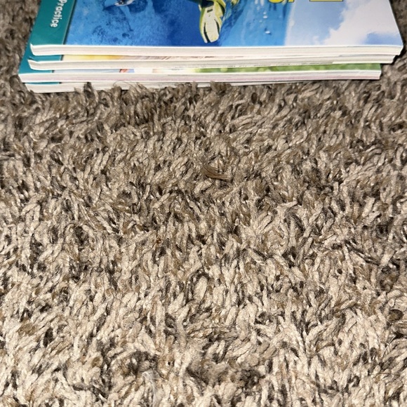 Phonics readers book bundle - Picture 4 of 4